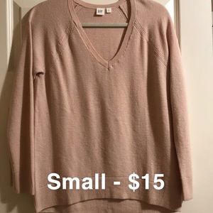GAP blush pink sweater